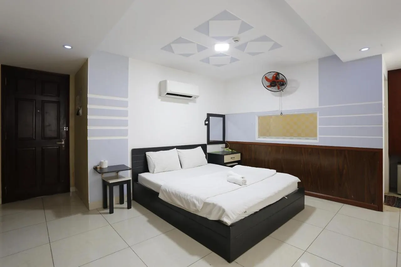 Avatar Hotel Ho Chi Minh City 2*,